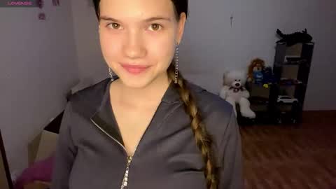 Amelia online show from 11/11/25, 04:29