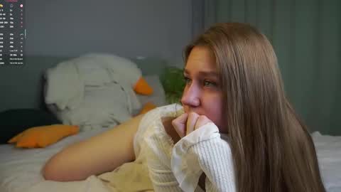 Snapshot of minhgrow chatting on 03/05/26, 01:56 Mary online show from 03/05/26, 01:56