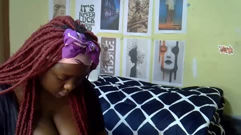 mini_karee online show from 02/22/26, 05:51