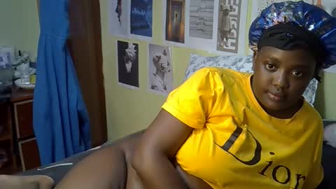 Snapshot of mini_karee chatting on 03/31/26, 01:40 mini_karee online show from 03/31/26, 01:40
