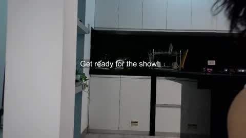   Mini Mila Kunis ft Ashton Katchero. Follow me to stay in touch  online show from 10/06/25, 06:27