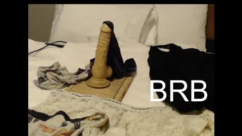 Snapshot of minime1920 chatting on 02/26/26, 02:43 minime1920 online show from 02/26/26, 02:43