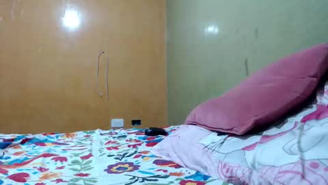 Andrea online show from 11/17/25, 01:44