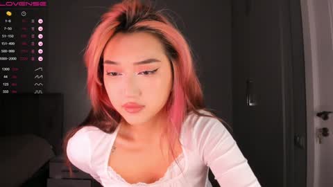 minnie_jin online show from 12/08/24, 03:13