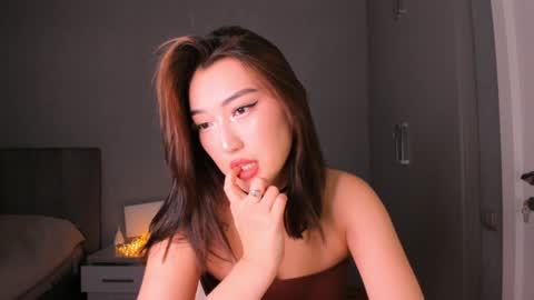 minnie_jin online show from 02/05/25, 02:16