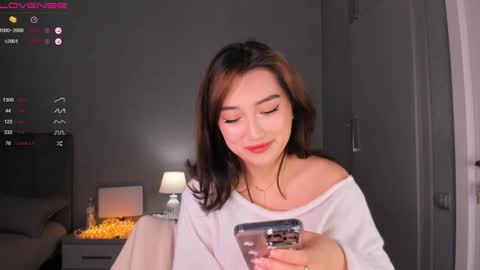 minnie_jin online show from 02/08/25, 12:28