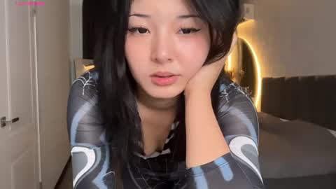 Snapshot of minnie_joy_ chatting on 06/12/26, 01:10 Joy online show from 06/12/26, 01:10