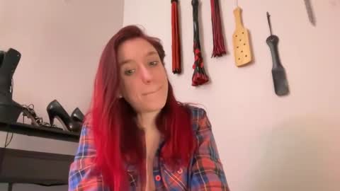 Snapshot of minnyminx chatting on 02/10/25, 01:14 Minx online show from 02/10/25, 01:14