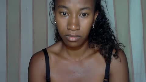 minouch211907 online show from 02/20/25, 02:07