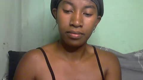 Snapshot of minouch211907 chatting on 05/02/26, 02:49 minouch211907 online show from 05/02/26, 02:49