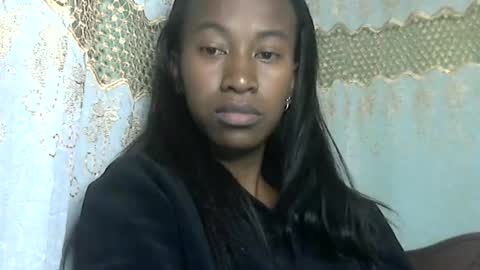 minouch211907 online show from 06/11/26, 03:26