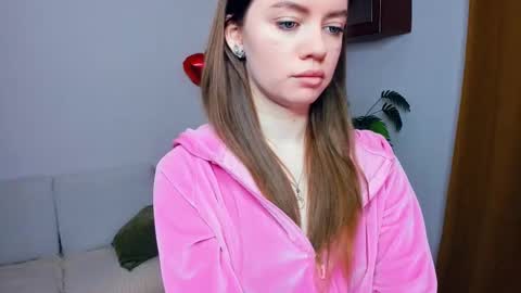 Linda online show from 02/13/26, 07:04