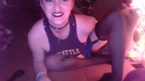 Snapshot of minxtress_macabre chatting on 02/10/25, 02:52 minxtress_macabre online show from 02/10/25, 02:52