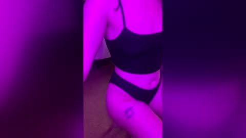 Snapshot of minxxxi chatting on 03/16/26, 04:40 Minxxxi online show from 03/16/26, 04:40