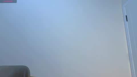 lia online show from 02/10/25, 06:24