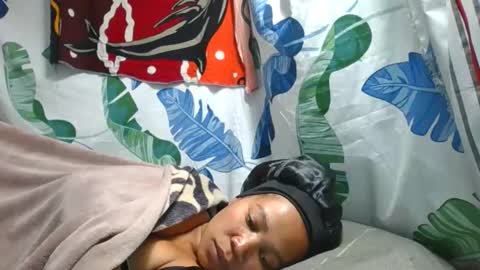 miora620846 online show from 05/19/26, 04:08