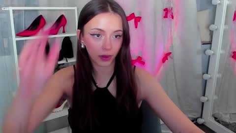 Snapshot of mipsymipson chatting on 01/19/25, 10:50 NEXT STREAM NOVEMBER  27282930 online show from 01/19/25, 10:50