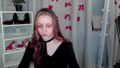 Snapshot of mipsymipson chatting on 02/11/25, 10:04 NEXT STREAM NOVEMBER  27282930 online show from 02/11/25, 10:04