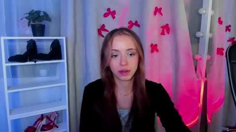 Snapshot of mipsymipson chatting on 02/12/25, 01:06 NEXT STREAM NOVEMBER  27282930 online show from 02/12/25, 01:06