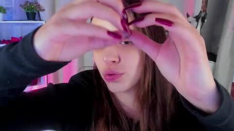 Snapshot of mipsymipson chatting on 10/18/25, 10:16 NEXT STREAM NOVEMBER  27282930 online show from 10/18/25, 10:16