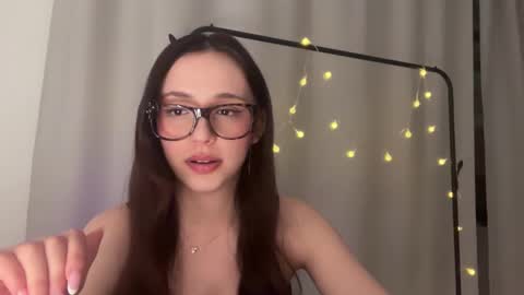 Snapshot of mipsymipson chatting on 03/01/26, 08:33 NEXT STREAM NOVEMBER 27282930 online show from 03/01/26, 08:33