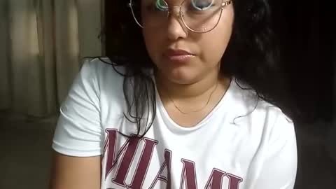 mira_cherry online show from 10/27/25, 10:36