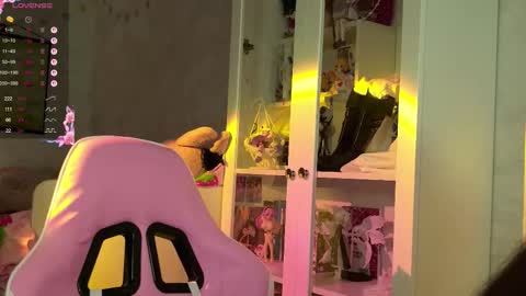 Snapshot of mira_jadee chatting on 03/30/26, 10:33 Mira online show from 03/30/26, 10:33