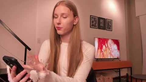Mira online show from 05/02/26, 10:37