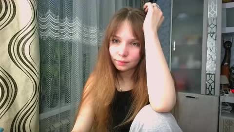 Snapshot of mira_princess chatting on 05/15/26, 04:58 MIRAcle online show from 05/15/26, 04:58