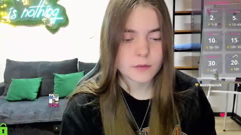 miraa_bloom online show from 12/14/25, 02:33