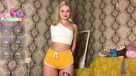 Snapshot of mirabella333 chatting on 10/23/25, 07:23 mirabella333 online show from 10/23/25, 07:23