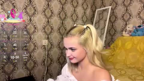 Snapshot of mirabella333 chatting on 10/28/25, 06:32 mirabella333 online show from 10/28/25, 06:32