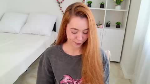Snapshot of mirabella__flower chatting on 07/28/26, 12:48 mirabella__flower online show from 07/28/26, 12:48