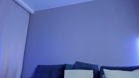 Snapshot of mirabrunette chatting on 01/14/25, 05:19 Mira follow my fansly online show from 01/14/25, 05:19