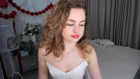 Emma online show from 06/14/26, 01:25