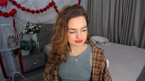 Emma online show from 06/15/26, 01:08