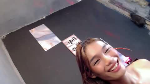 Zoey online show from 10/31/25, 01:28