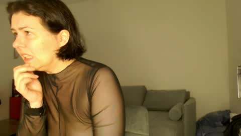 Snapshot of miradiaz chatting on 05/02/26, 08:36 Meera online show from 05/02/26, 08:36