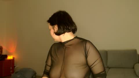 Snapshot of miradiaz chatting on 05/04/26, 08:49 Meera online show from 05/04/26, 08:49