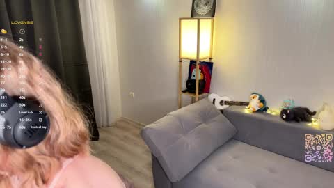 Mira online show from 04/25/26, 09:12