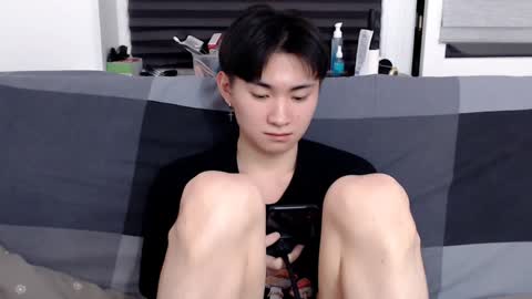 Snapshot of miram_yoo chatting on 01/15/25, 08:16 online show from 01/15/25, 08:16