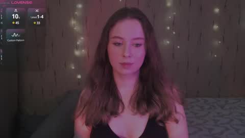 Kira online show from 02/28/25, 02:31