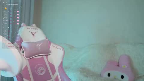 Snapshot of miranaliebert chatting on 11/23/25, 09:47 Mirana online show from 11/23/25, 09:47