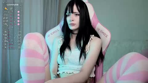 Snapshot of miranaliebert chatting on 03/04/26, 10:05 Mirana online show from 03/04/26, 10:05