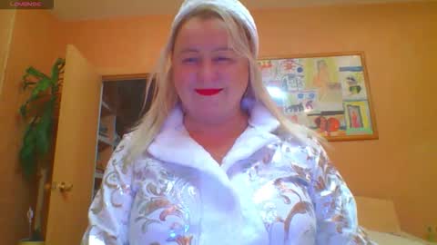 Snapshot of miranda_robinson chatting on 12/19/25, 03:41 Miranda online show from 12/19/25, 03:41