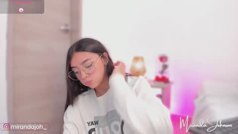 Snapshot of mirandajohnson_ chatting on 10/02/25, 03:30 Miranda online show from 10/02/25, 03:30