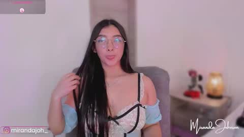 Snapshot of mirandajohnson_ chatting on 12/14/25, 04:56 Miranda online show from 12/14/25, 04:56