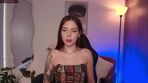 Snapshot of mirandashaw chatting on 01/18/26, 09:51 Miranda Shaw online show from 01/18/26, 09:51