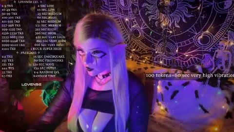 Snapshot of mirareed chatting on 10/07/25, 01:47 mirareed online show from 10/07/25, 01:47