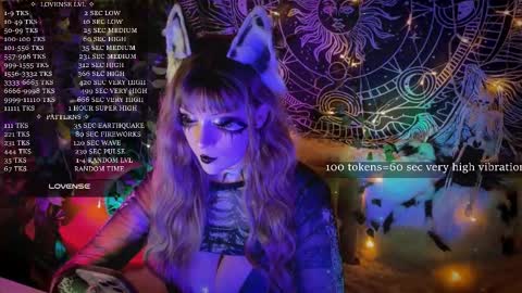 Snapshot of mirareed chatting on 11/19/25, 04:18 mirareed online show from 11/19/25, 04:18